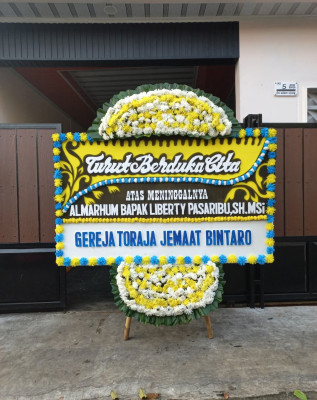 Papan Bunga Duka di Mataram